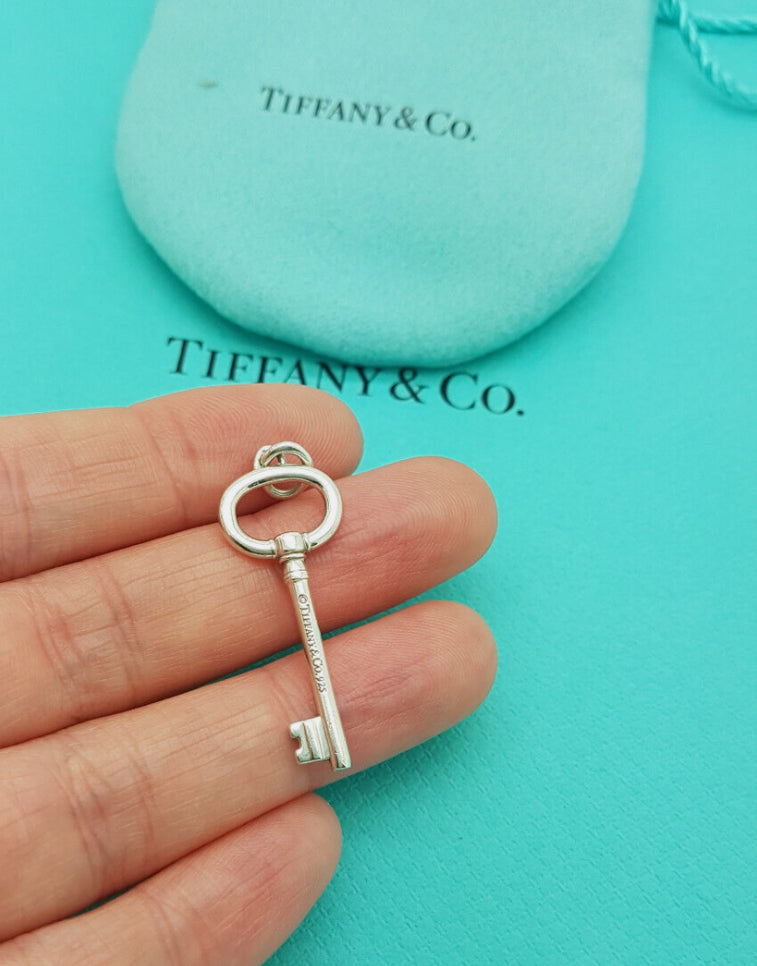 Llave oval Tiffany & Co.